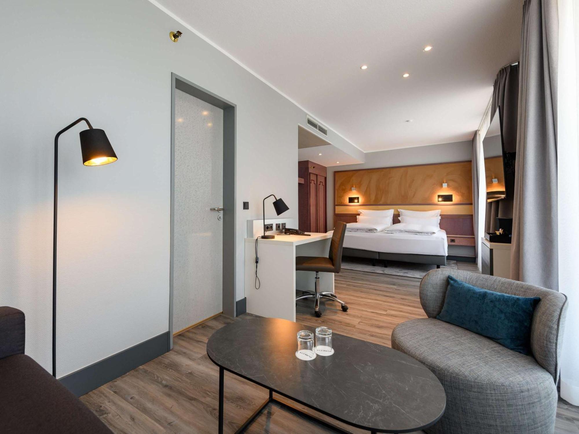 เมอร์เคียว ดอร์ทมุนด์ เซ็นทรุม Hotel ภายนอก รูปภาพ