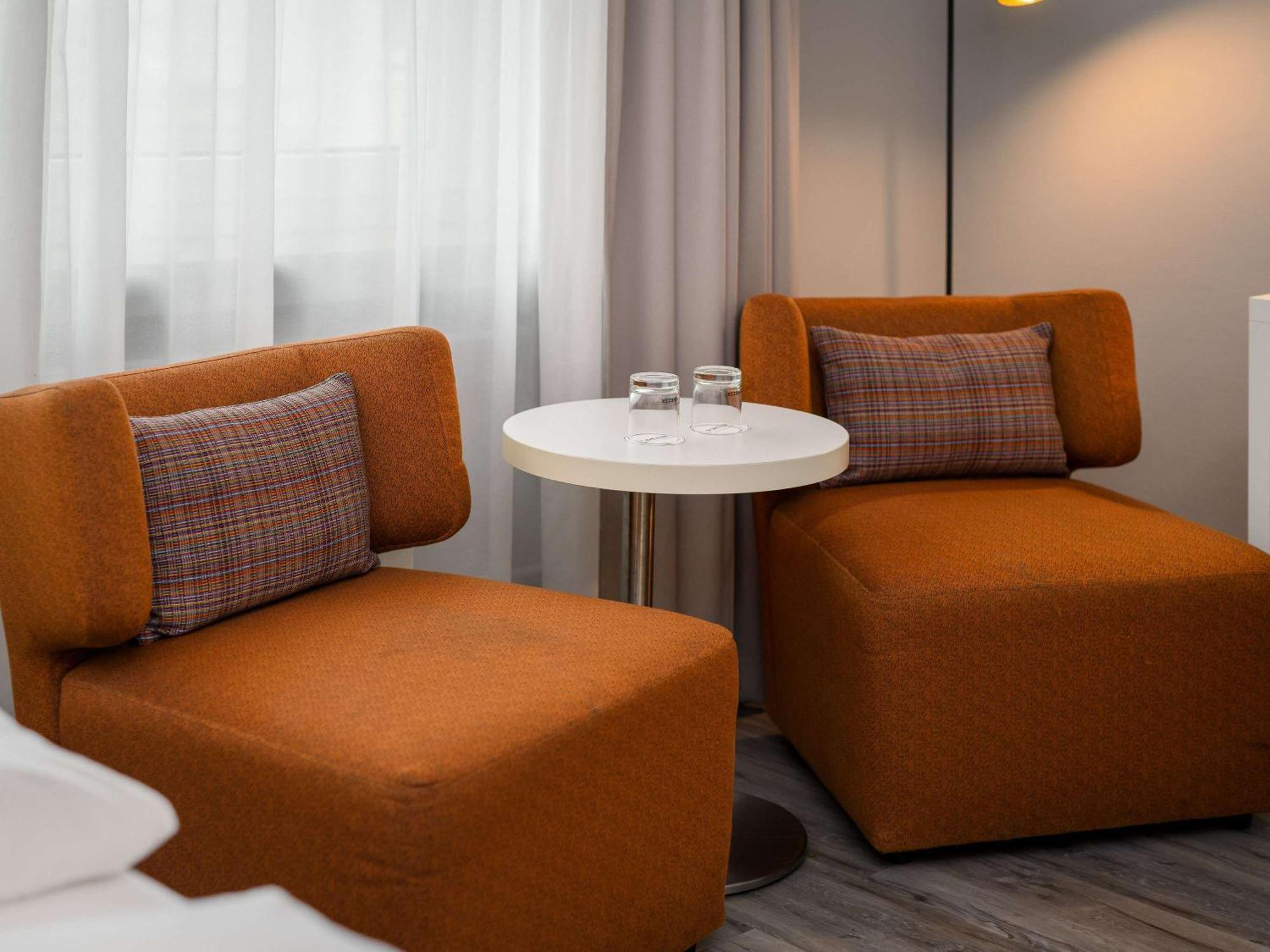 เมอร์เคียว ดอร์ทมุนด์ เซ็นทรุม Hotel ภายนอก รูปภาพ